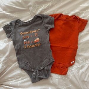 set of 2 onesies 3-6 m